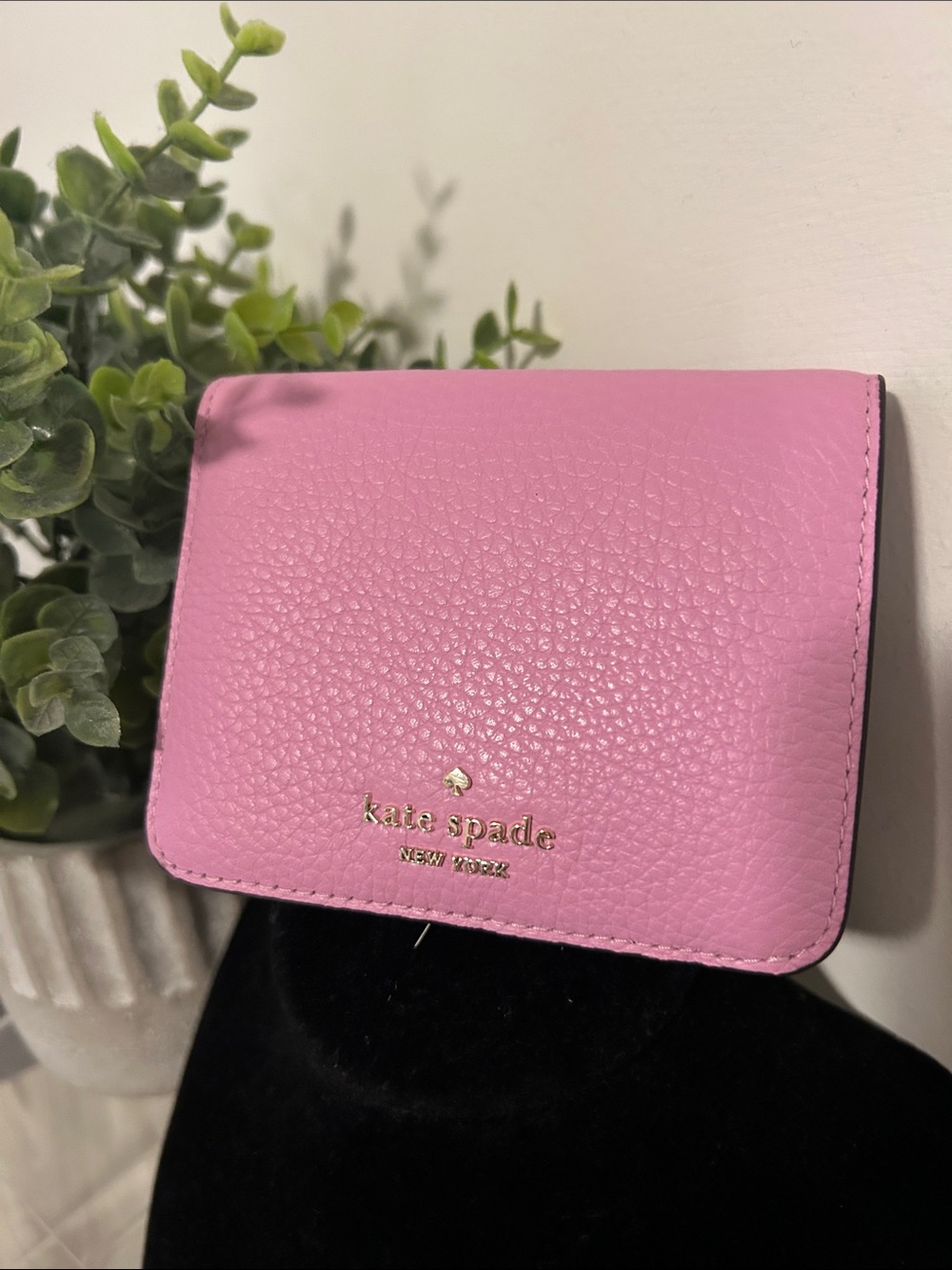 kate spade Pink Pebbled Leather Bifold Card Holder with Gold Logo